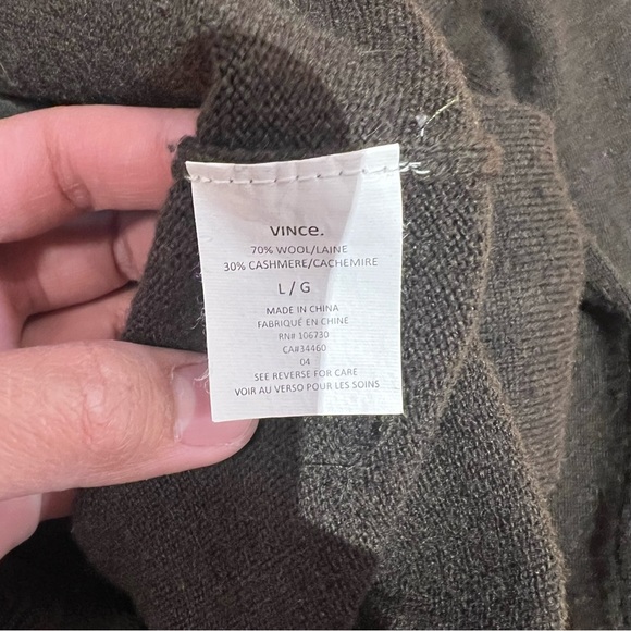 Vince Wool Cashmere Weekend V-Neck Sweater - Picture 5 of 6